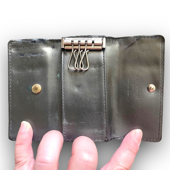 Louis Vuitton key holder - Picture 2 of 6